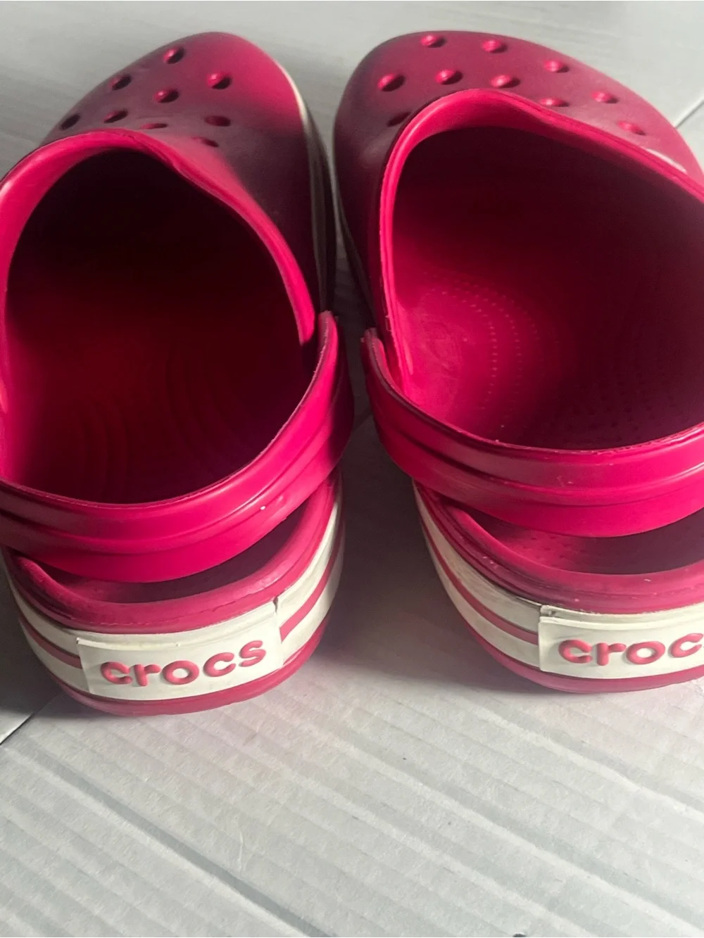 Crocs size men’s size 9, women’s size 11